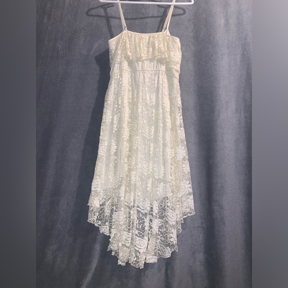 AUW Cream color, hi low dress, size Large. Absolutely stunning dress. - Picture 2 of 5